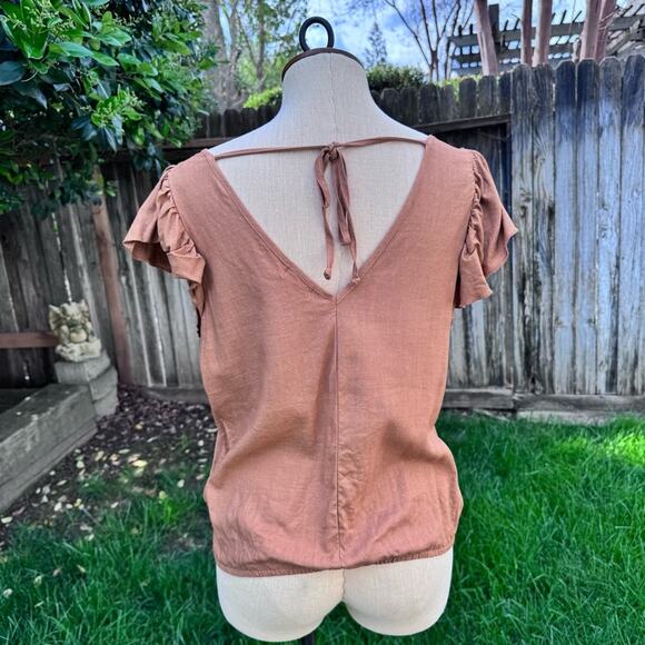 Love on a Hanger Light Brown Lace Floral Embroidered Short Sleeve Top Medium - Picture 4 of 10